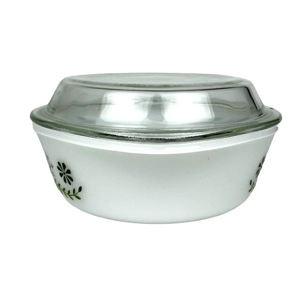 Vintage GlasBake Covered Casserole Milkglass Crazy Daisy 2-1/2 Quart J2600